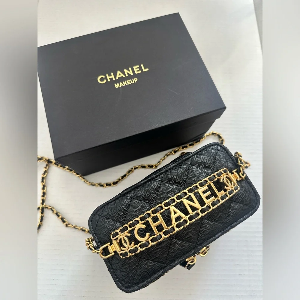 Chanel Makeup Crossbody Bag - Picture 2 of 8